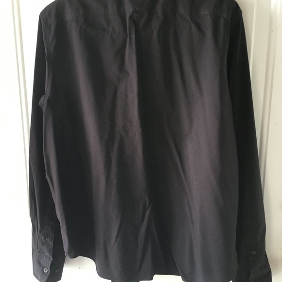 Chaps Classic black button down shirt. Size XL/16 - Picture 2 of 3